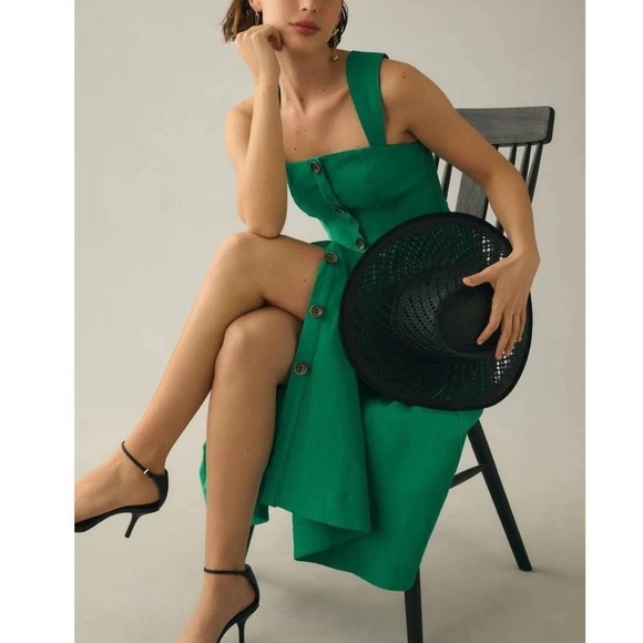 Anthropologie Dresses & Skirts - Anthropologie Green Midi Dress *zipper needs replacing.